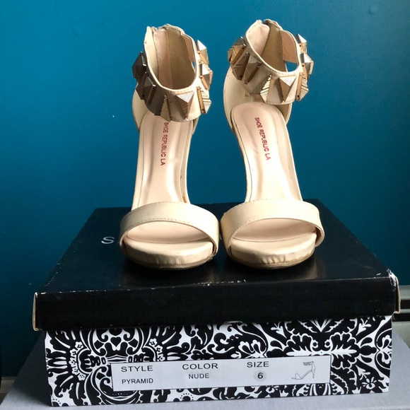 Shoe republic LA nude pyramid heels. Size 6. - Picture 2 of 6